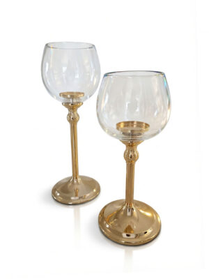 Świeczniki z złotą podstawą